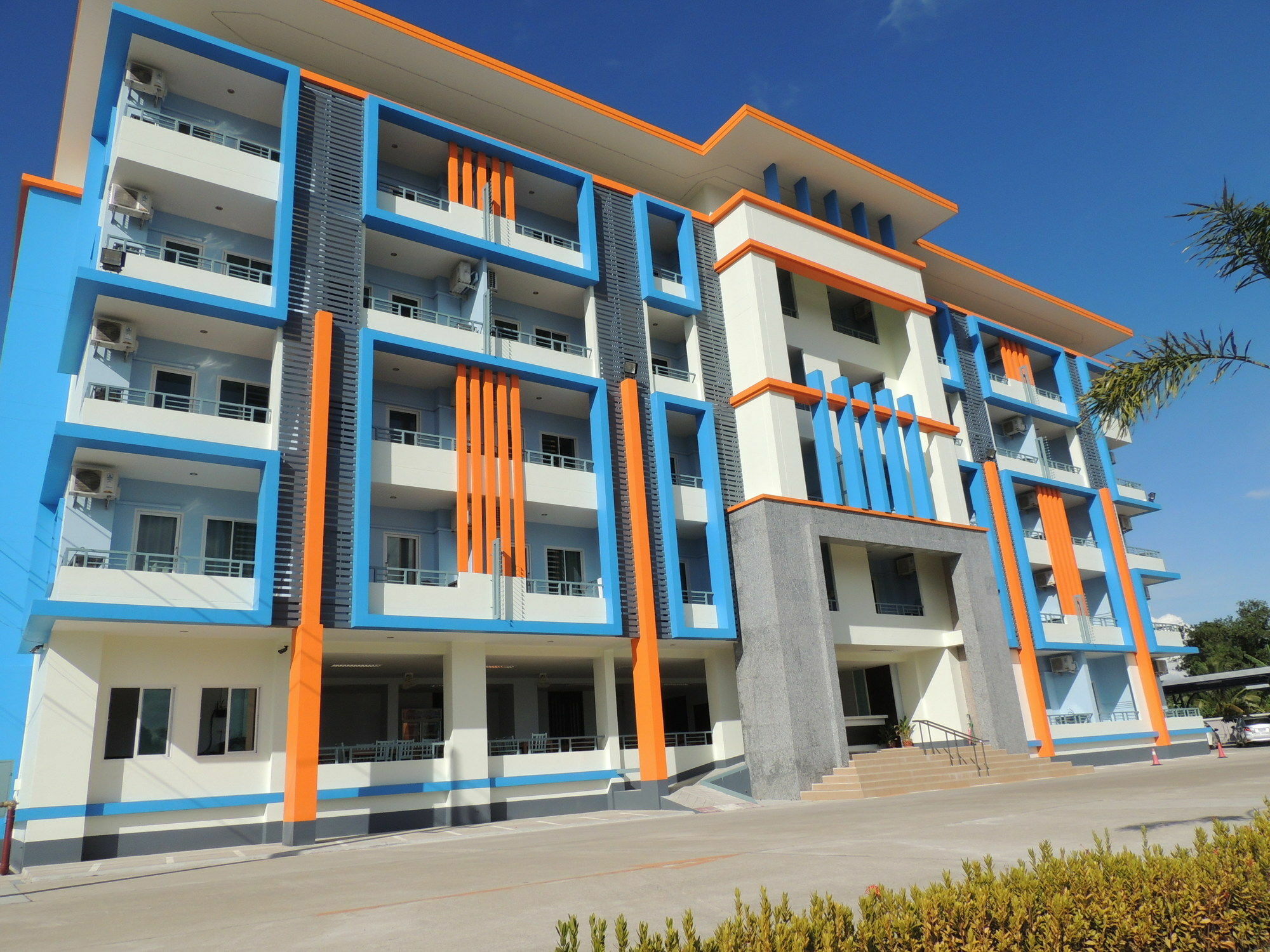 Trang Grand Hotel Exterior photo
